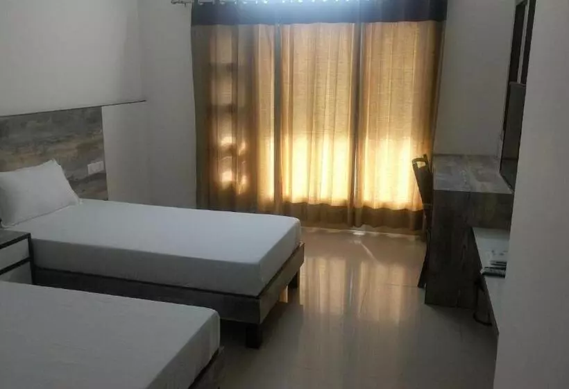 تختخواب و صبحانه Pride Home