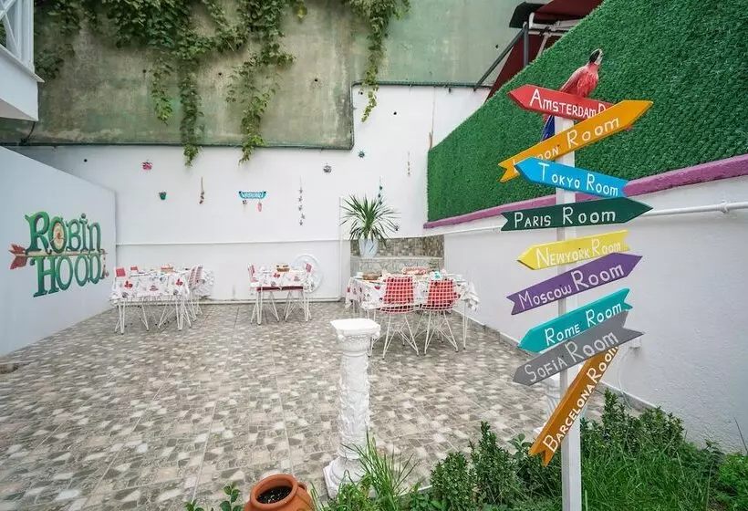 تختخواب و صبحانه Robin Hood