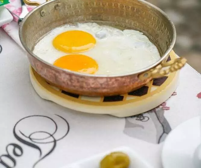 تختخواب و صبحانه Robin Hood