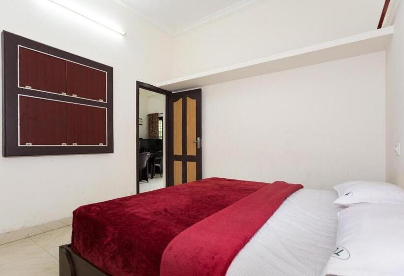 فندق Enroute Thekkady