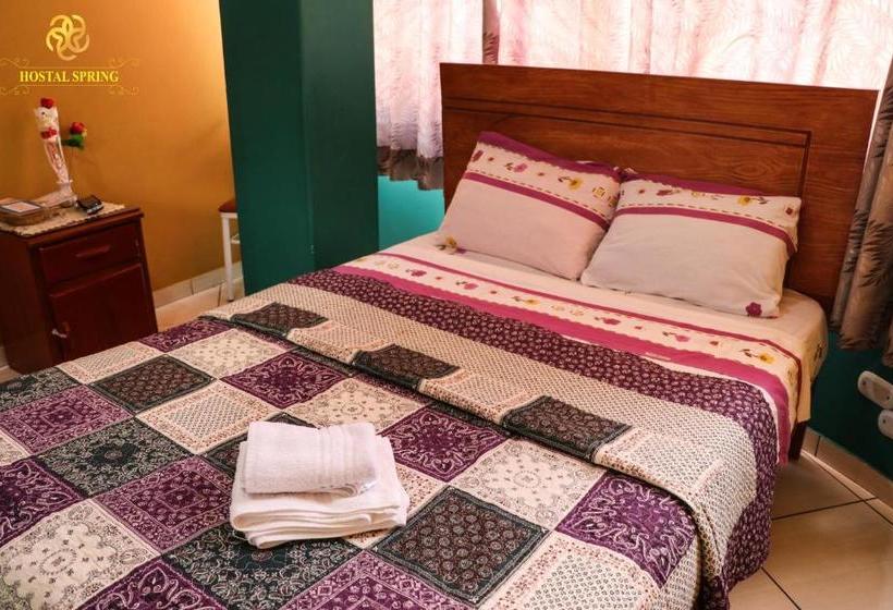 پانسیون Hostal Spring Ii