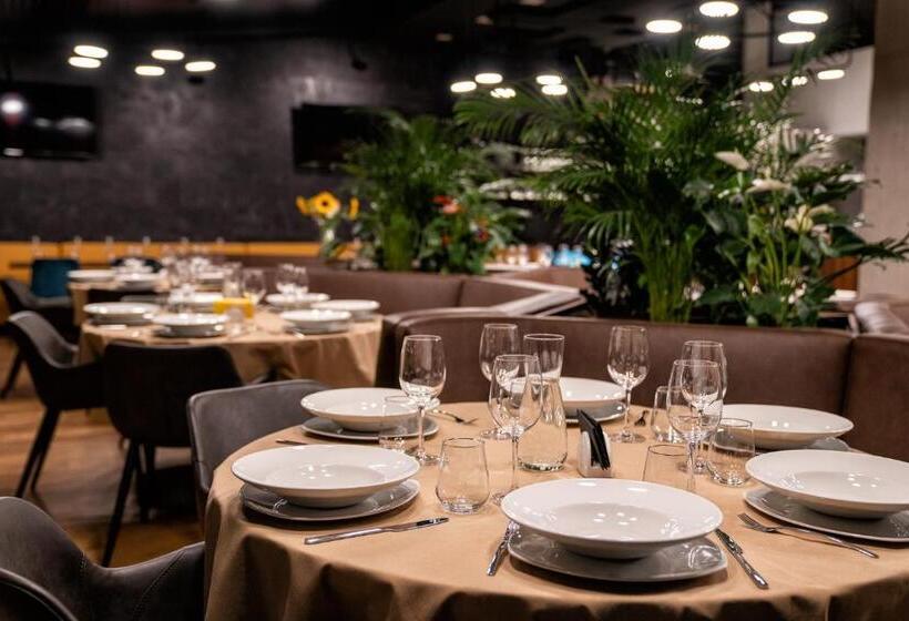 Adella Boutique Hotel   Free Secured Parking