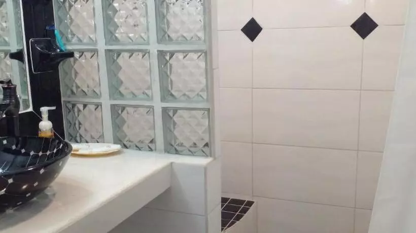 تختخواب و صبحانه Little Palace Bnb