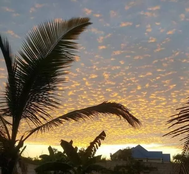 ホテル Lucrezia's Garden Zanzibar