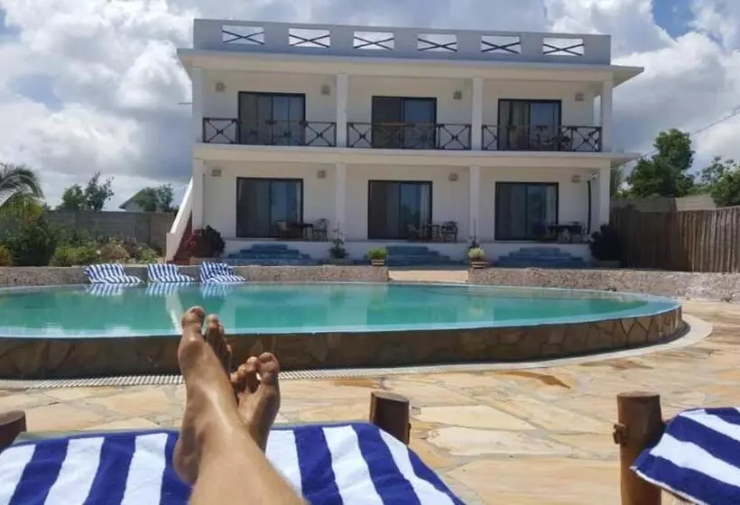ホテル Lucrezia's Garden Zanzibar