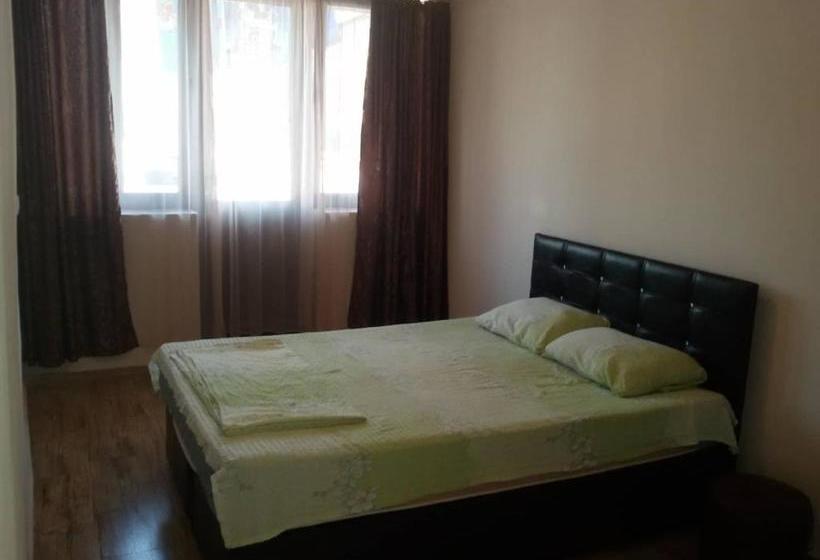 پانسیون Luiza