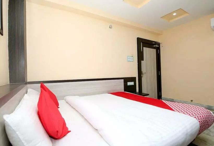 Oyo 24339 Hotel Vega