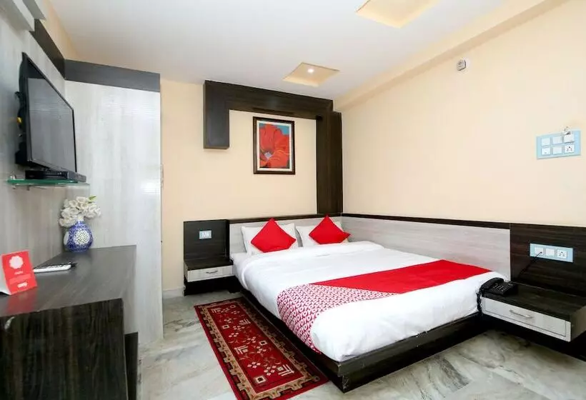 Oyo 24339 Hotel Vega