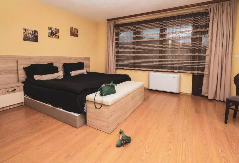 ペンション Sky Garden House