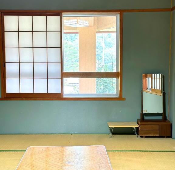 هاستل 森林公園スイス村 青少年 山の家