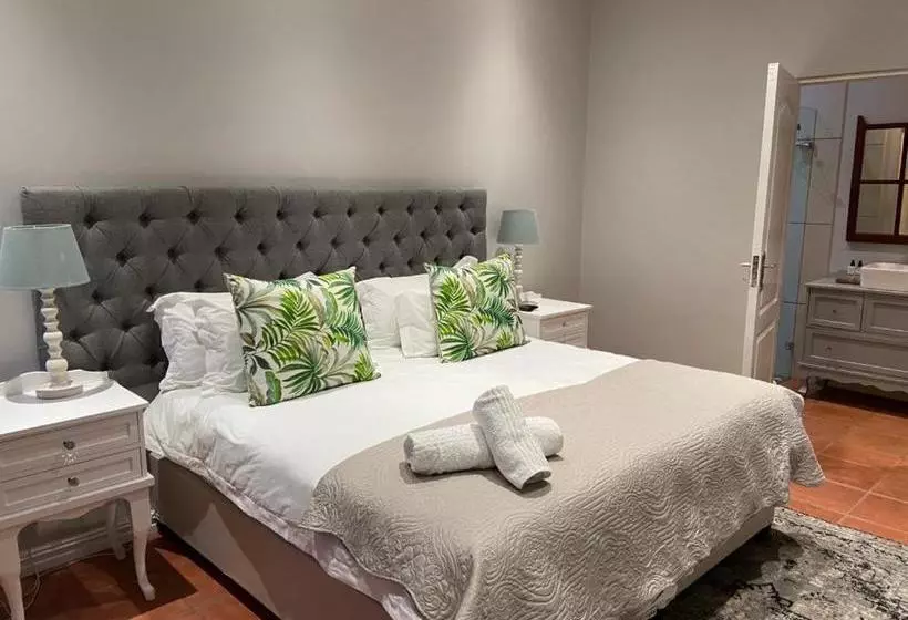 Aamiaismajoitus (B&B) Olive Tree Lodge