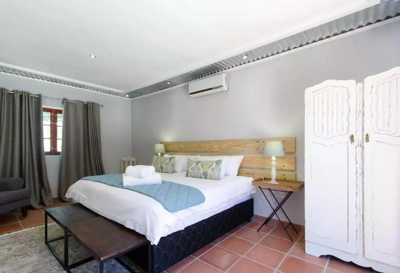 Aamiaismajoitus (B&B) Olive Tree Lodge