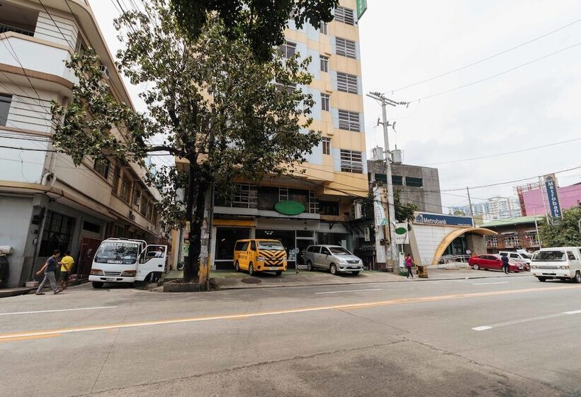 酒店 Reddoorz Plus @ Tayuman Manila