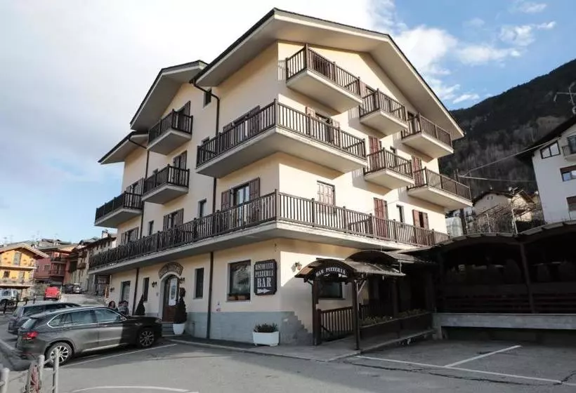 Hotelli Ristorante Château