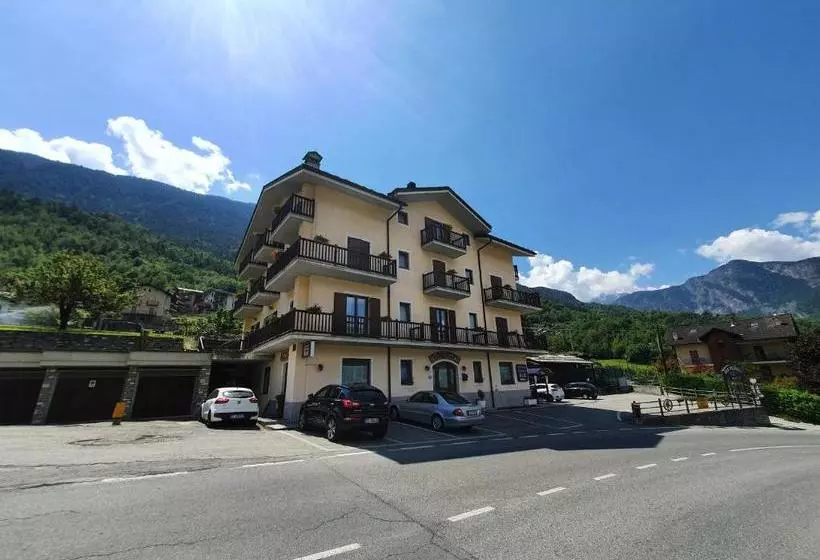 Hotelli Ristorante Château