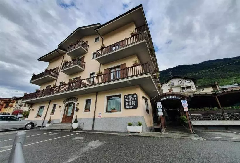 Hotelli Ristorante Château