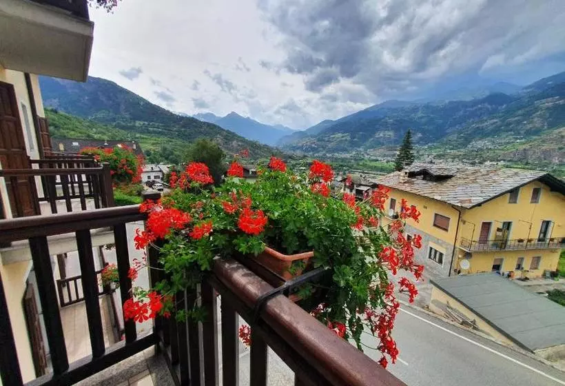 Hotelli Ristorante Château