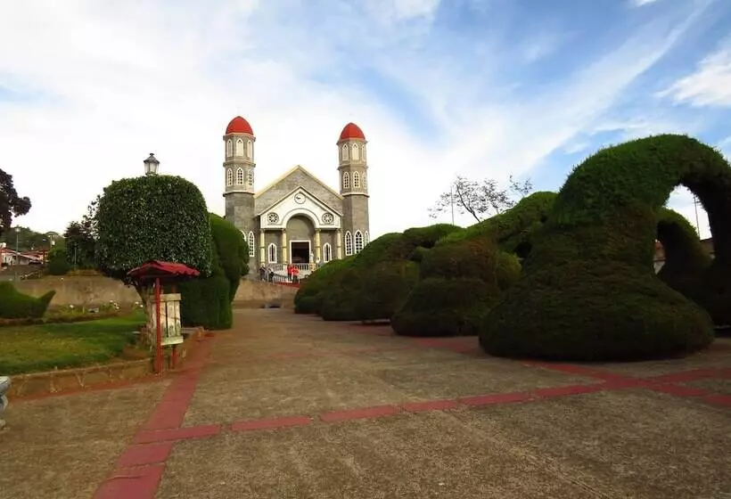 Retkeilymaja Rancho Amalia