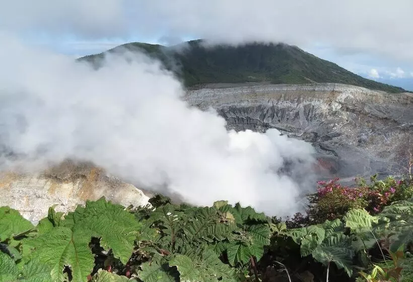 Retkeilymaja Rancho Amalia