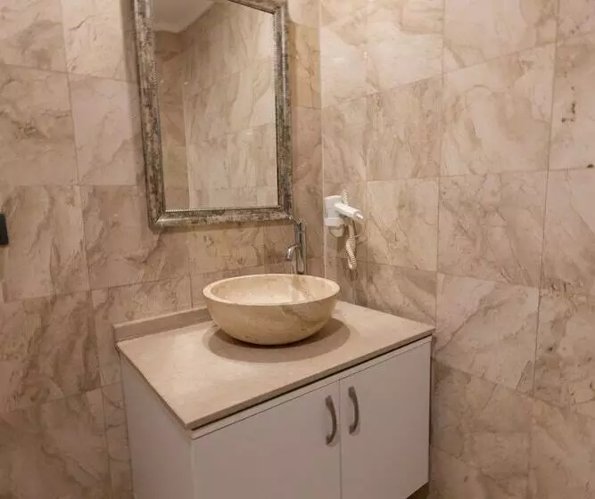 هتل Asia Business Suites