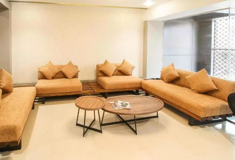 Hotelli Treebo Elite Residency Belgaum