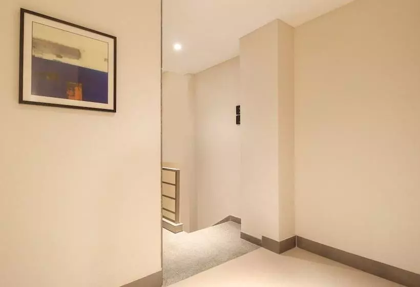 Hotelli Treebo Elite Residency Belgaum