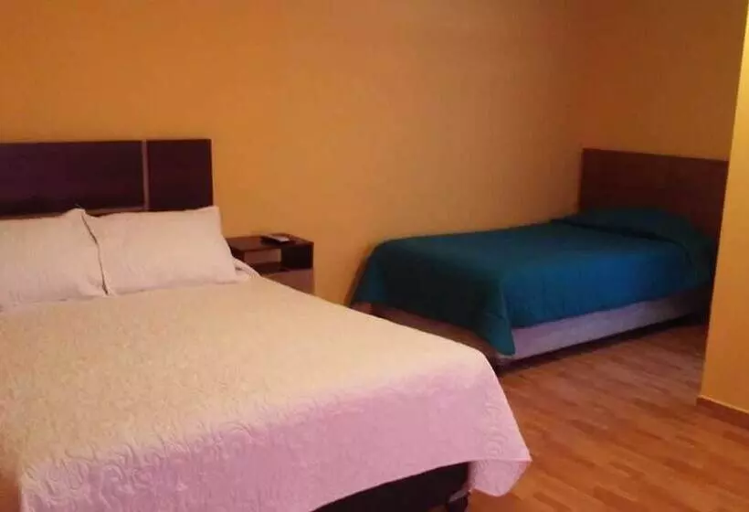 پانسیون Hostal Apanantor 1