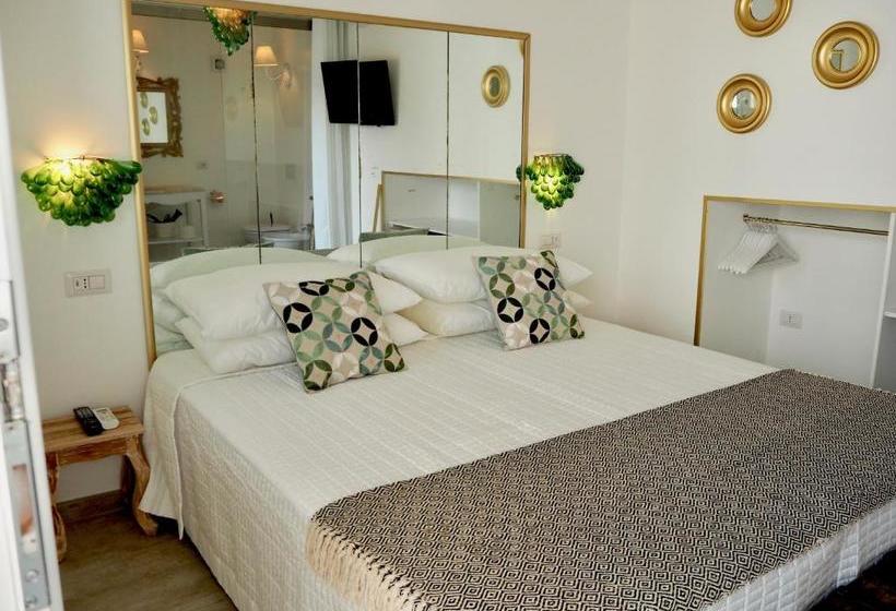 پانسیون In Centro Unique Rooms