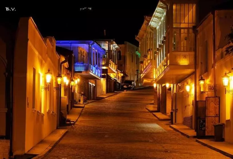 پانسیون Mango Guesthouse