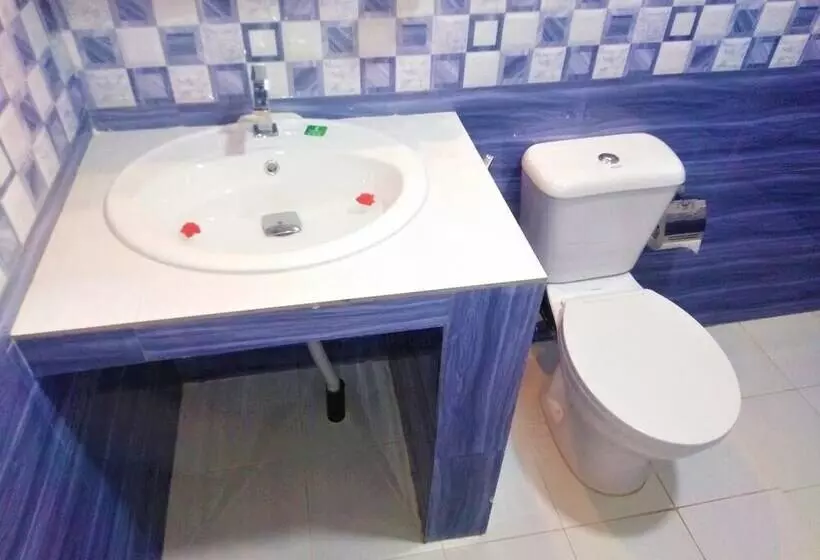 تختخواب و صبحانه Silver Sand Villa Dambulla