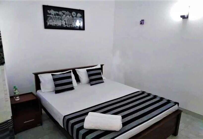 Bed and Breakfast Silver Sand Villa Dambulla