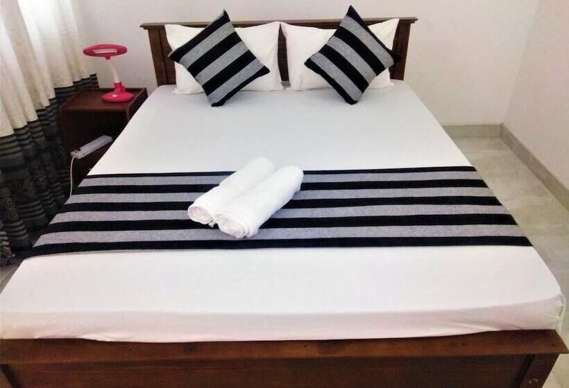 Bed and Breakfast Silver Sand Villa Dambulla