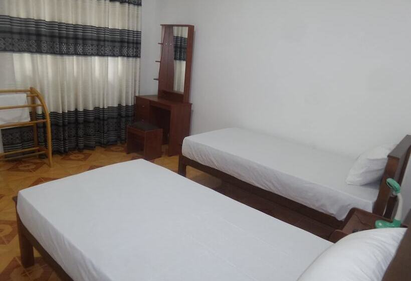 Bed and Breakfast Silver Sand Villa Dambulla