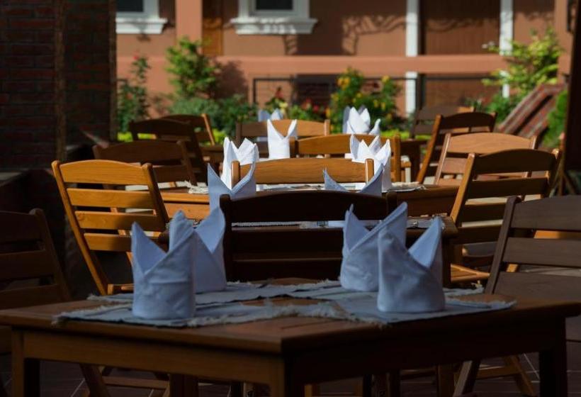 هتل Royal Aykare Lodge