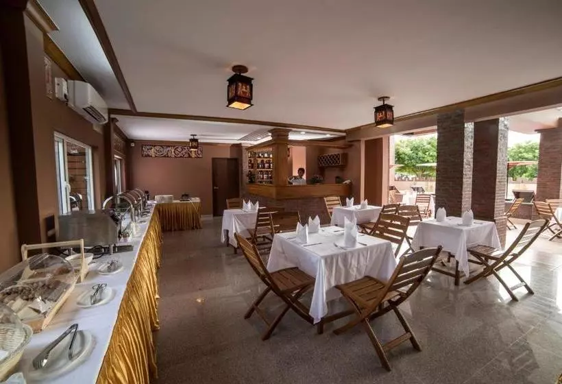 هتل Royal Aykare Lodge