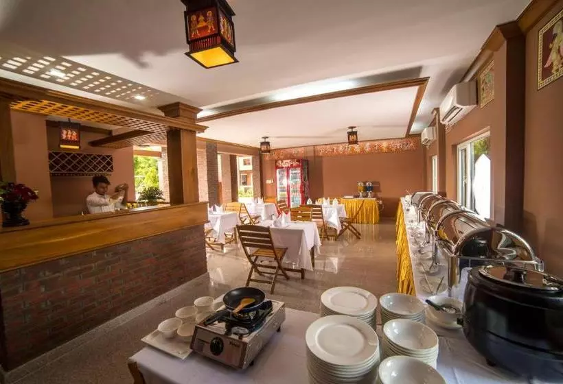 هتل Royal Aykare Lodge