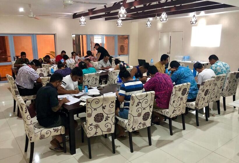 호텔 The White House