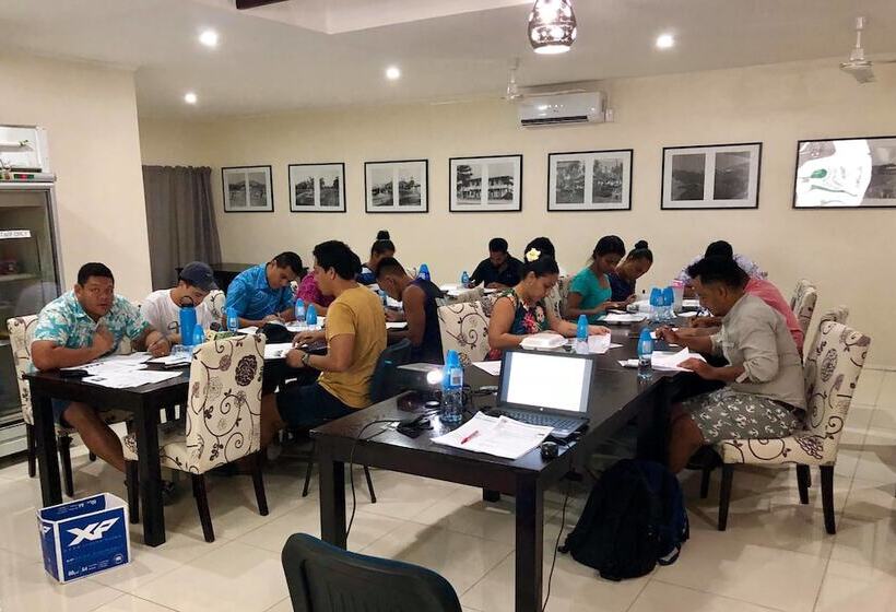 호텔 The White House