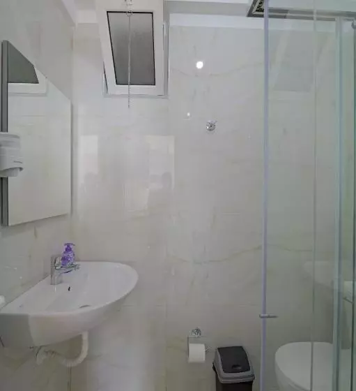 Majatalo Eduard Lagji Apartament