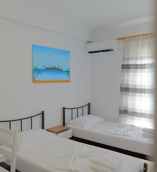 膳宿费 Eduard Lagji Apartament