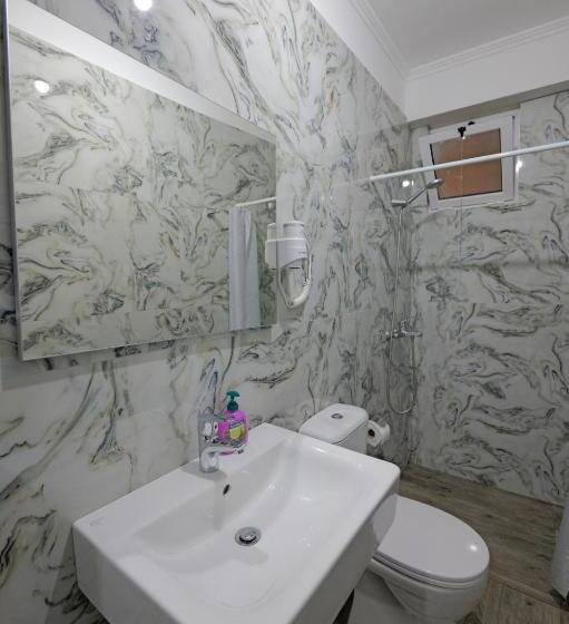 膳宿费 Eduard Lagji Apartament