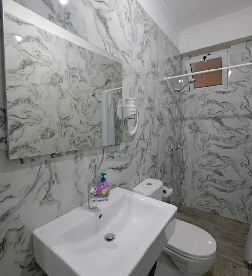 Majatalo Eduard Lagji Apartament