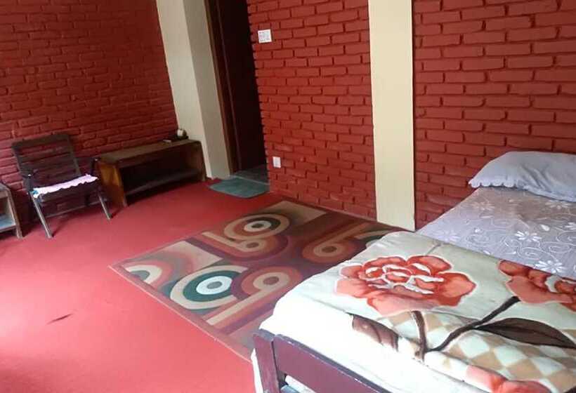 تختخواب و صبحانه Malla Guest House