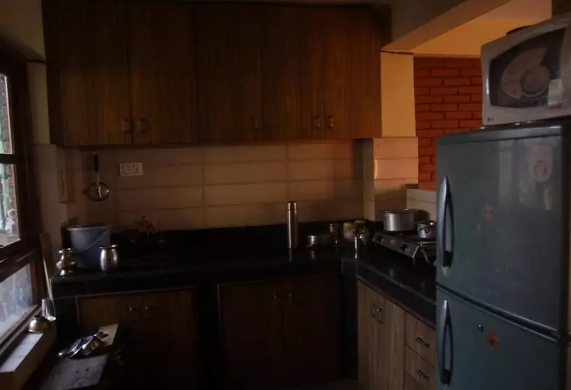 تختخواب و صبحانه Malla Guest House