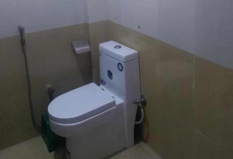 تختخواب و صبحانه Malla Guest House