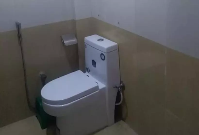 تختخواب و صبحانه Malla Guest House