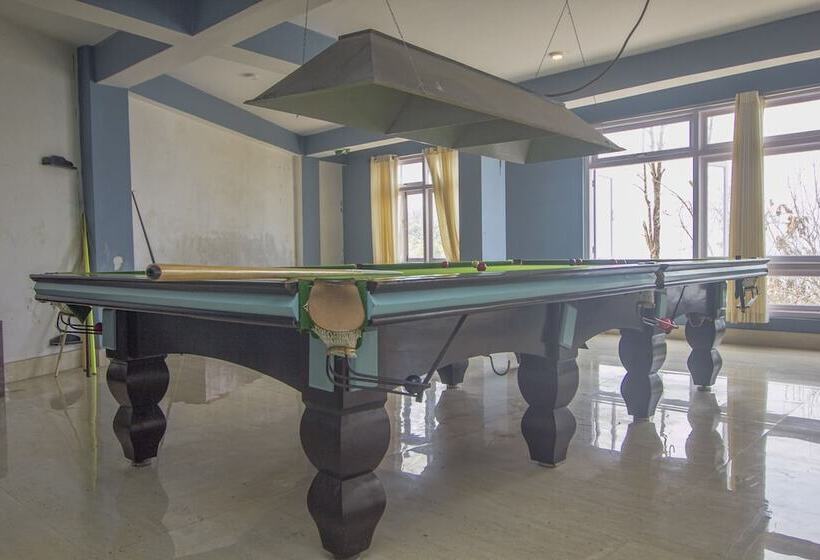 Gompus Paradise And Resort