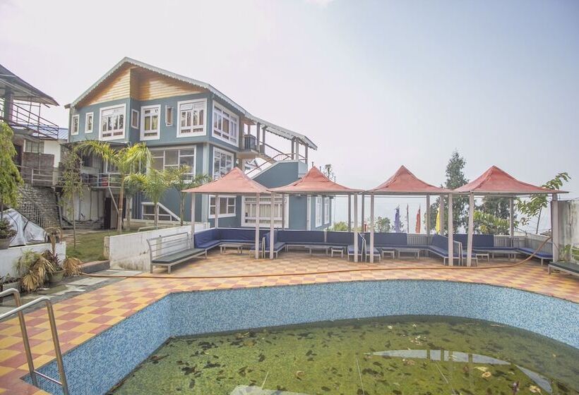 Gompus Paradise And Resort