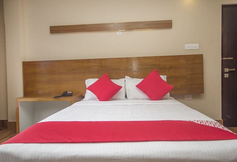 Gompus Paradise And Resort