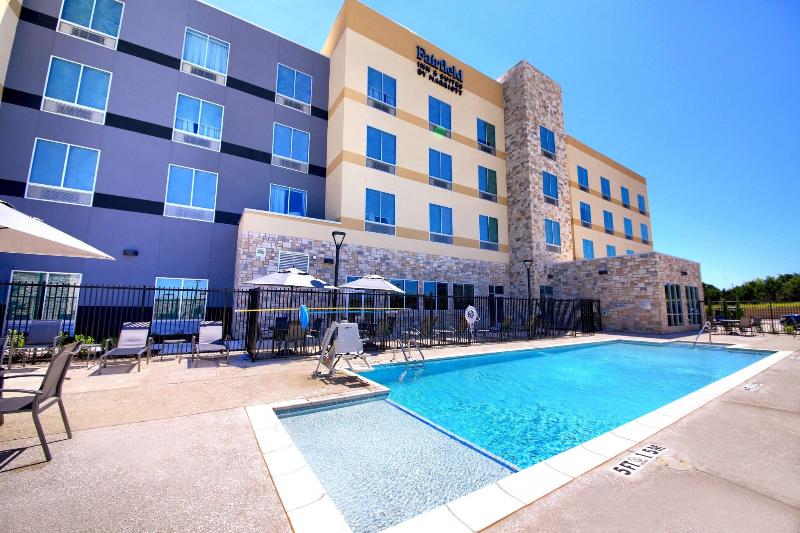 فندق Fairfield Inn & Suites By Marriott Dallas Cedar Hill
